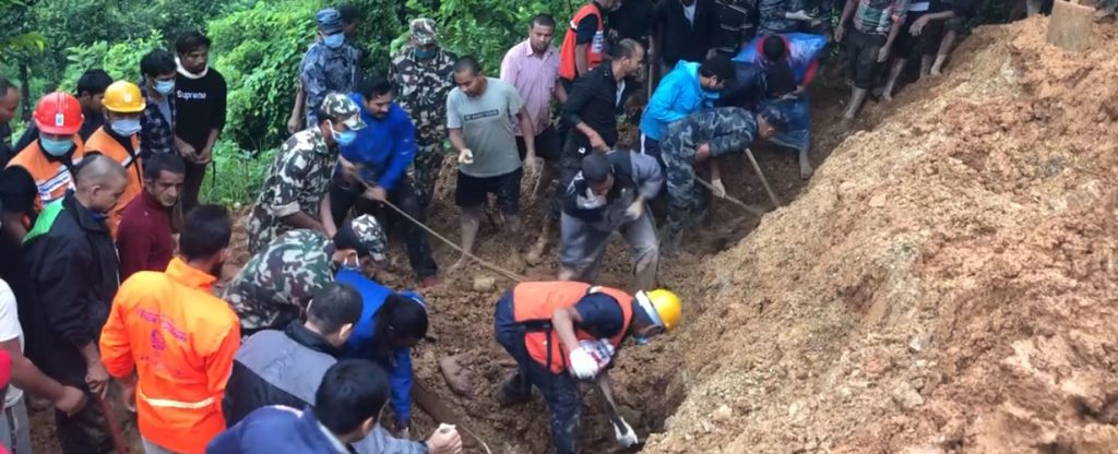 स्याङजामा पहिरोमा परी एकै परिवारका ९ जनाले ज्यान गुमाए