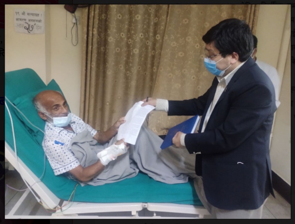 अनशनरत डाक्टर केसी र सरकार बिच ८ बुँदे सहमति डाक्टर केसीले आज अनशन तोड्ने
