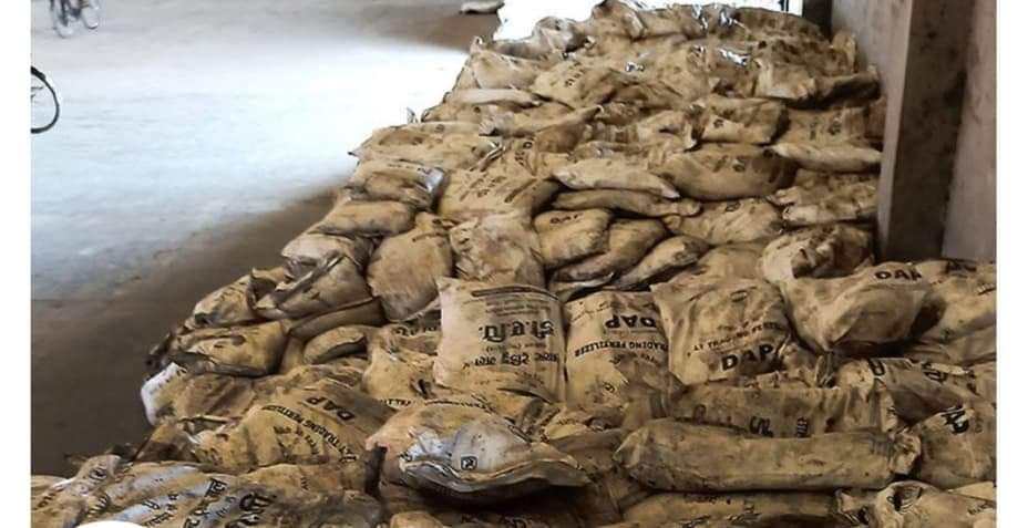 जाँचपास पनि भएन नष्ट पनि गरिएन , ५० हजार बोरा मल अलपत्र