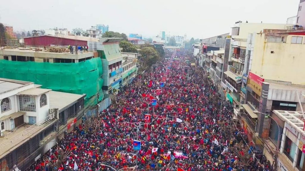 आमसभामा प्रधानमन्त्री केपी ओलीको पक्षमा लाखौँ कार्यकर्ता :फोटो फिचर