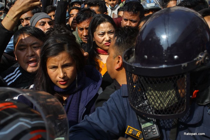 राज्यविरुद्धको कसुर गरेको आरोपमा रामकुमारी झाँक्री पक्राउ