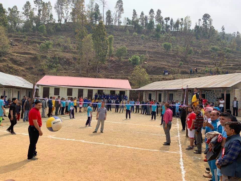 गाउँपालिका स्तरीय मैत्रीपुर्ण शिक्षक भलिबल प्रतियोगिता ७ टिम सहभागी