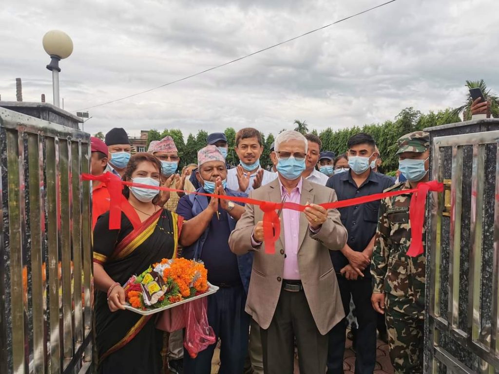 मुख्यमन्त्री पौडेलबाट पुष्पलालको शालिक अनावरण, नेकपा एमालेद्वारा बिशेष कार्यक्रमको आयोजना