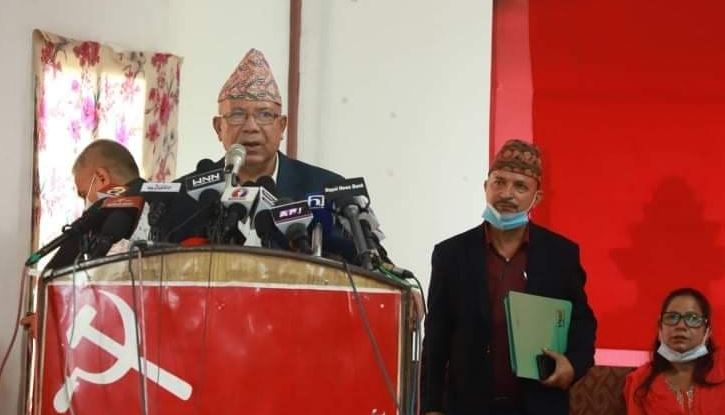 भ्रष्टचार र अहमताले कम्युनिष्ट र कांग्रेस चिन्दैन : माधव नेपाल