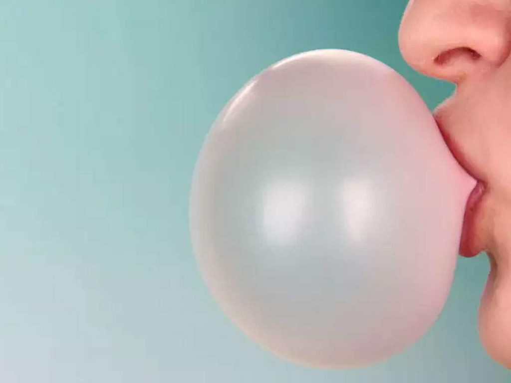 एक वर्षमा नेपालीले चपाएर थुके १ अर्ब १९ करोड