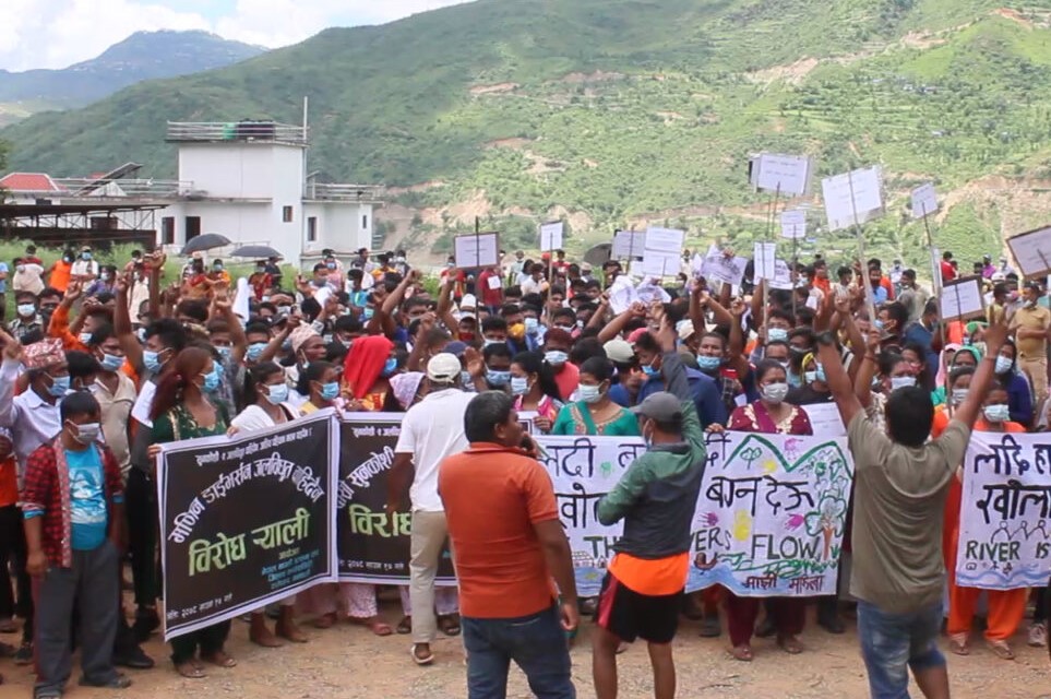 सुनकोशी–२ जलविधुत आयोजना कुनैपनि हालतमा अगाडी बढ्न नदिने रामेछापका माझी समुदायको चेतावनि