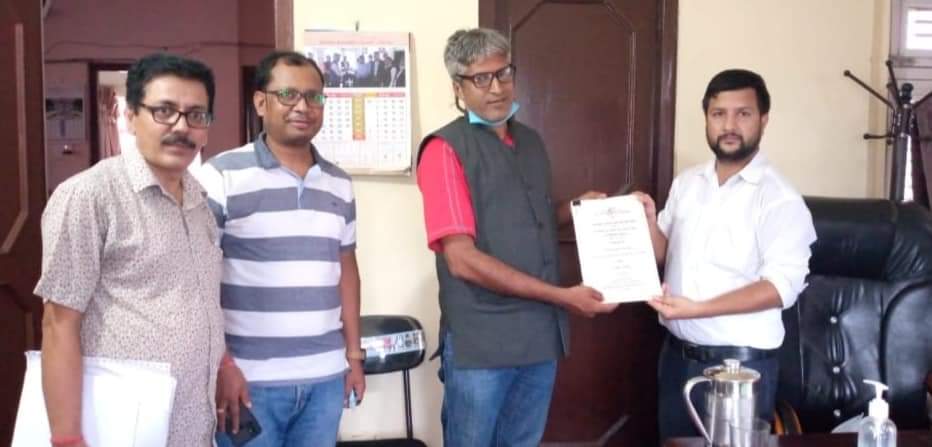 मकवानपुरगढीमा दुग्ध प्रशोधन तथा उत्पादन उद्योग स्थापनाका लागि सहकारी र सहयोगी संस्था बिच सम्झौता