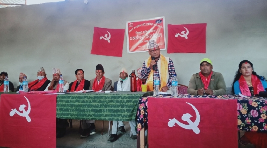 एमाले जुम्लाका अध्यक्ष सहित ५८ जना एकीकृत समाजवादीमा प्रवेश