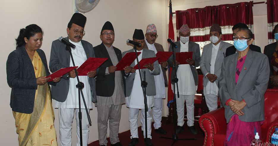 वागमतीमा मन्त्रिपरिषद् विस्तार, ७ मन्त्री र ४ राज्यमन्त्रीद्वारा सपथ ग्रहण (सूचिसहित)