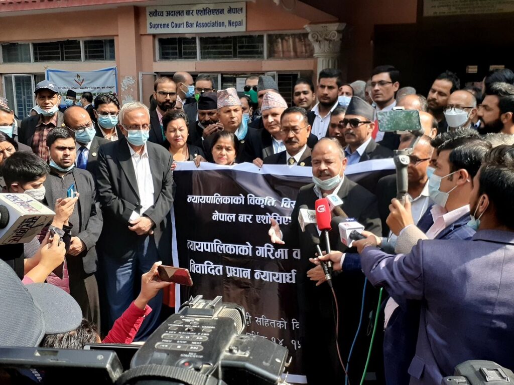 प्रधानन्यायाधीशविरुद्ध आजबाट दोस्रो चरणको आन्दोलनमा बार एसोसिएसन