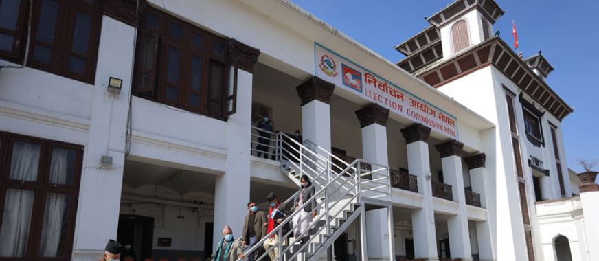 शिक्षक-कर्मचारीलाई दलको सदस्यता नदिन निर्वाचन आयोगको निर्देशन