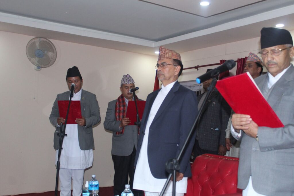 बागमती प्रदेशमा थपिए दुई मन्त्री, जम्कट्टेल अर्थ र लामालाई स्वास्थ्यमन्त्रीको जिम्मेवारी