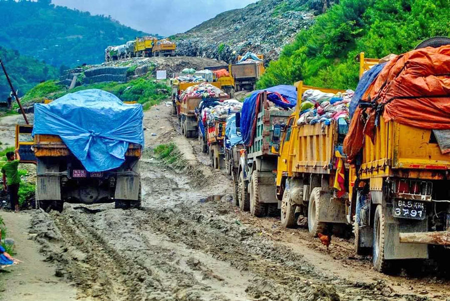 हेटौंडाको फोहोर व्यवस्थापनको रिट खारेज, उठाउन थालियो फोहोर