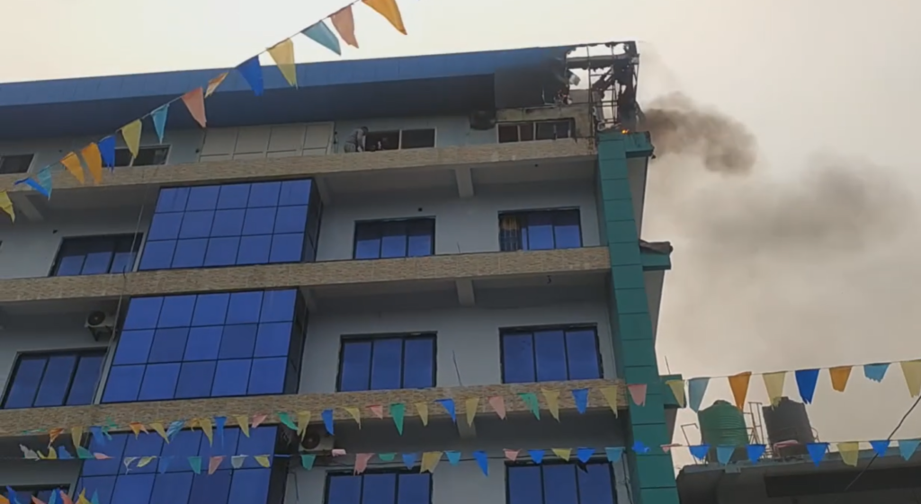 विद्युतको लाइन सर्ट भएर हेटौंडाको नारायणी कलेजमा आगलागी